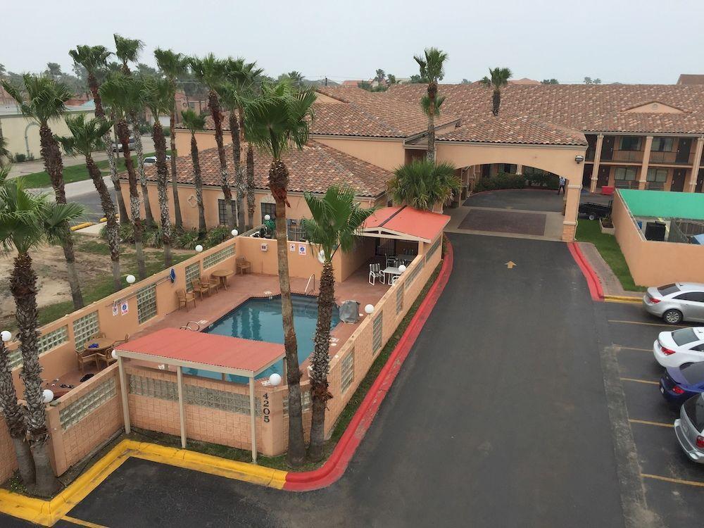 Hotel Super 8 By Wyndham South Padre Island Exterior foto